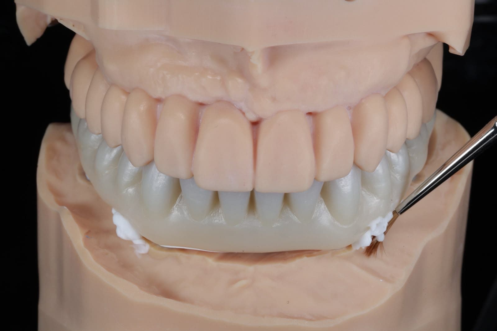 Zirconia su Zirconia — fase di lavorazione
